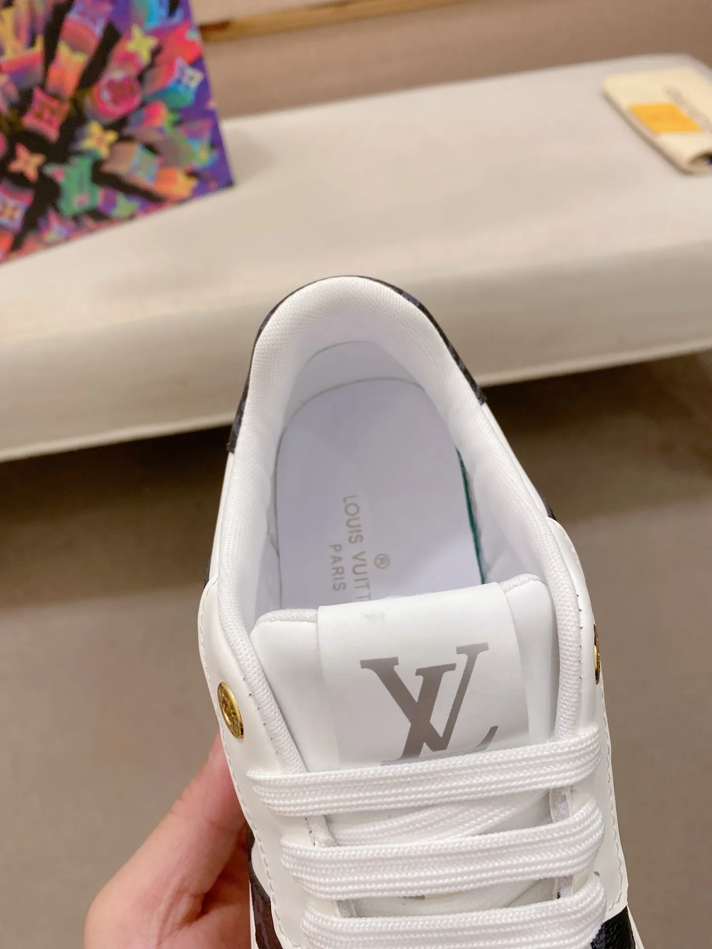 Men's shoes💰: 540💰(Niuli: full package) louis vuitton (Louis Vuitton/lv) top 🔍🔍 new models are on sale at the same time at the counter. The upper 🇮🇹 is imported from Italy, first-layer cowhide, and the lining is fully imported cowhide. 💪💪, completely 1⃣️ to 1 ⃣️Re-engraved🇮🇹💪💪, ⚠Sole: The original sole is specially provided by the original factory, the exclusive movable molded sole is super comfortable, ⚠The original factory follows the order, 🔍🔍high quality, you can enter and exit the counter at will, welcome to compare⚠. Code number:38-44